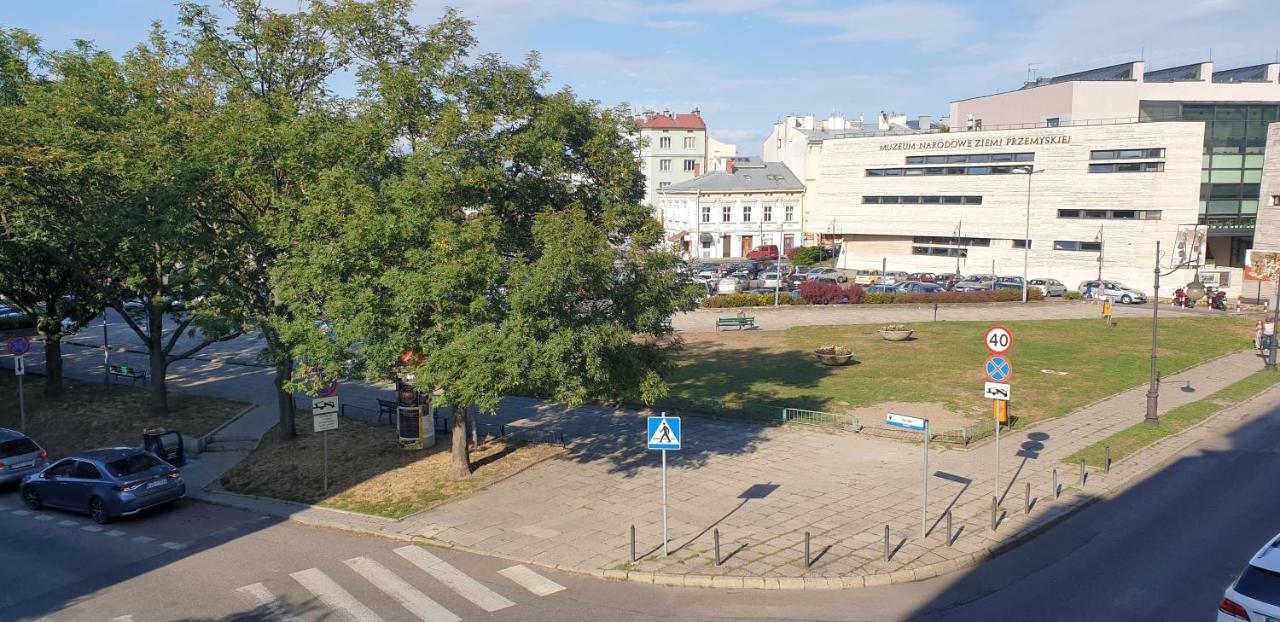 Apartamenty Rynek R Przemysl Ngoại thất bức ảnh