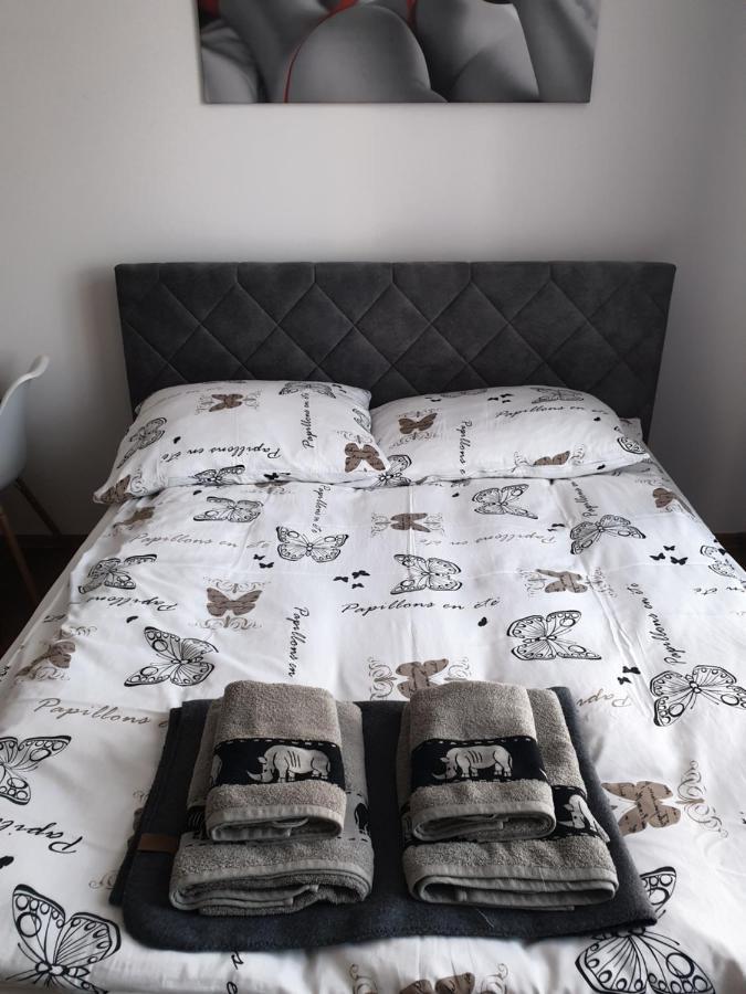 Apartamenty Rynek R Przemysl Ngoại thất bức ảnh